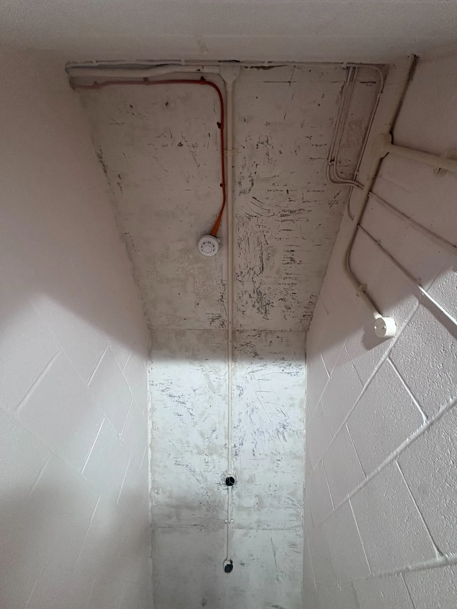 Licensed asbestos gasket removal in a Tufnell Park commercial property
